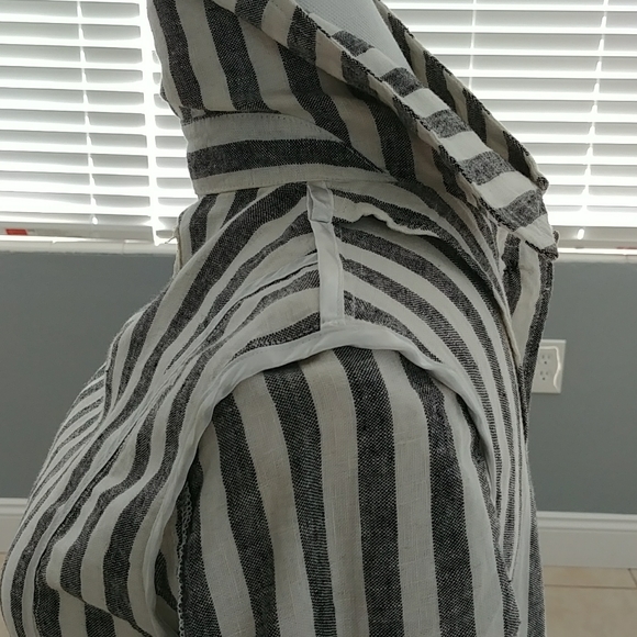 Jacket - Picture 5 of 7